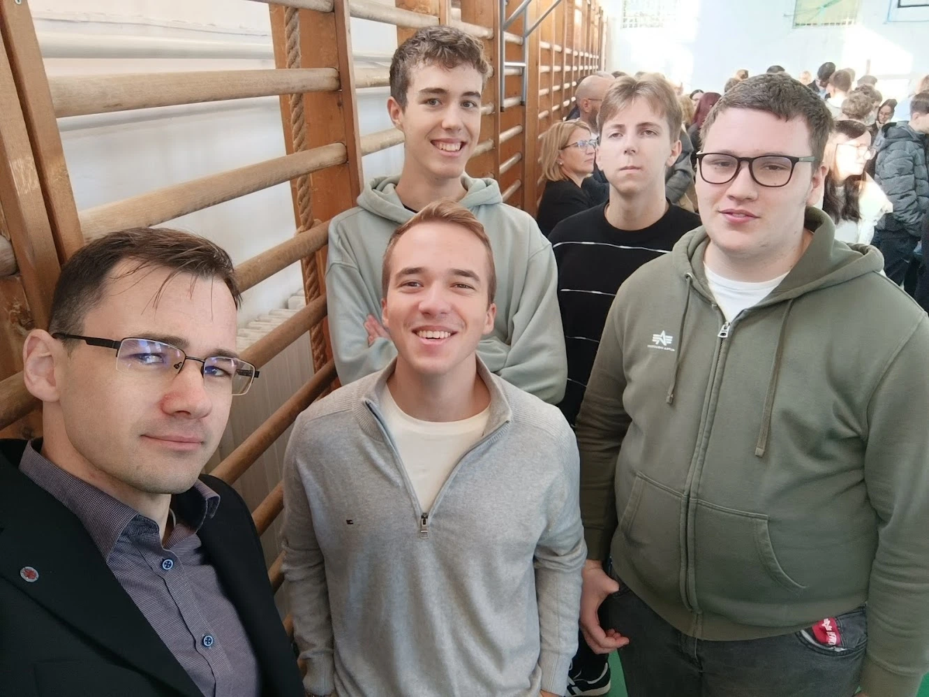 Ferenczy Márk diákokkal